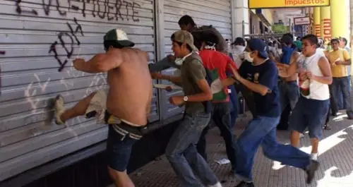 Estan saqueando en mi bonita ciudad, Verguenza Nacional
