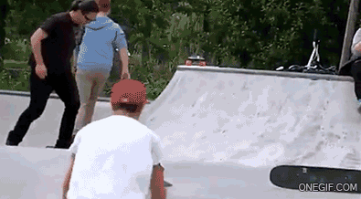 Entra, te va a gustar ver sufrir a otros... gifs