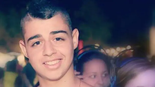 Joven palestino apuñala a soldado israeli que dormia