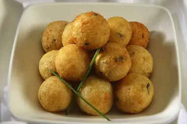 Bolitas de Yuca (Mandioca) con Puerro