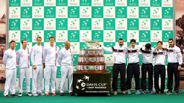 Djokovic abre la final de la Copa Davis, pero Checa es favor