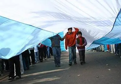 La verdadera bandera mas larga del mundo.