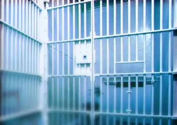 Eres Pobre, pues mira como viven los presos