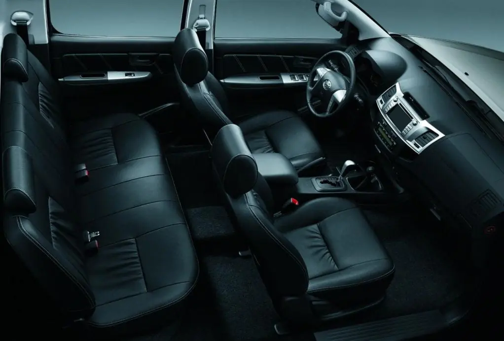 Toyota Hilux Invincible, un toque elegante