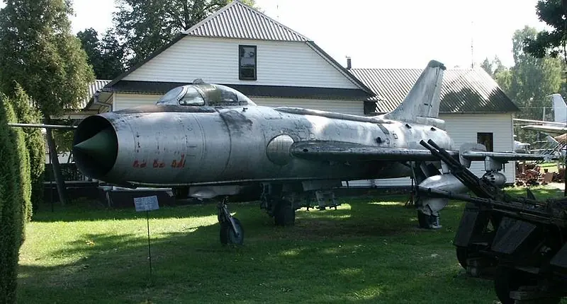 Su-9