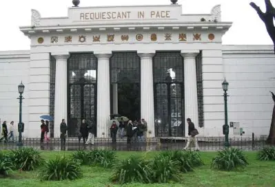 El Cementerio de la Recolecta entre los 5 mejores Tours