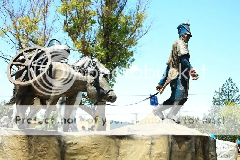 Muñecos de fin de año La Plata: una tradicion