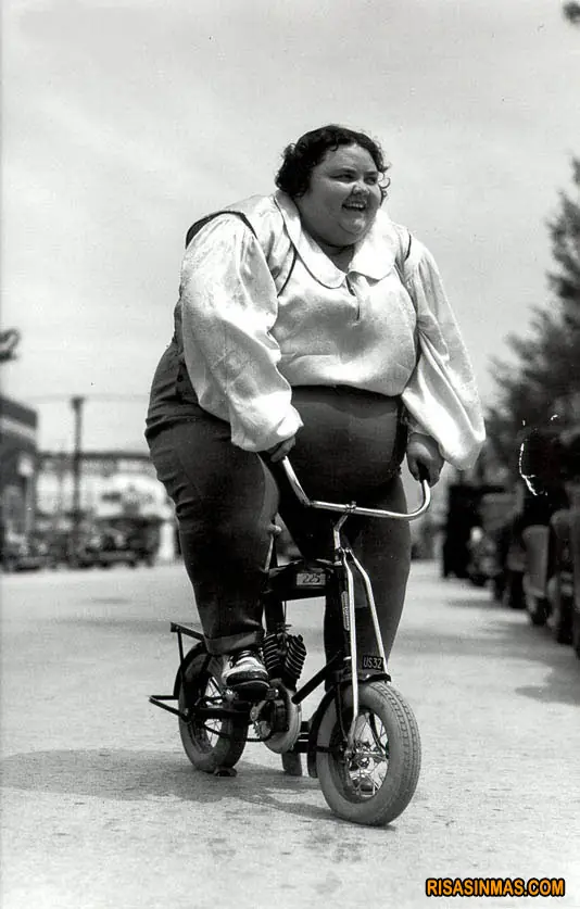 Decile chau a pinchar la bici