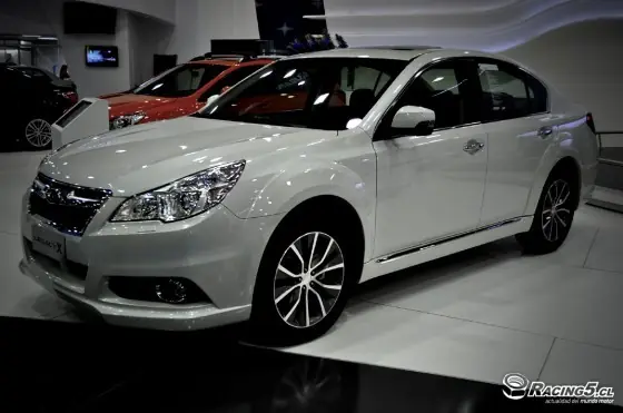 Subaru Legacy X llega a Chile