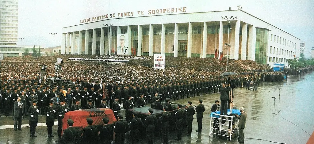 militares