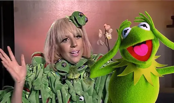 Lady Gaga cantó junto a los Muppets