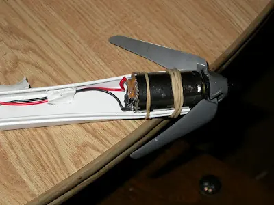 como armar un avion a control remoto!!