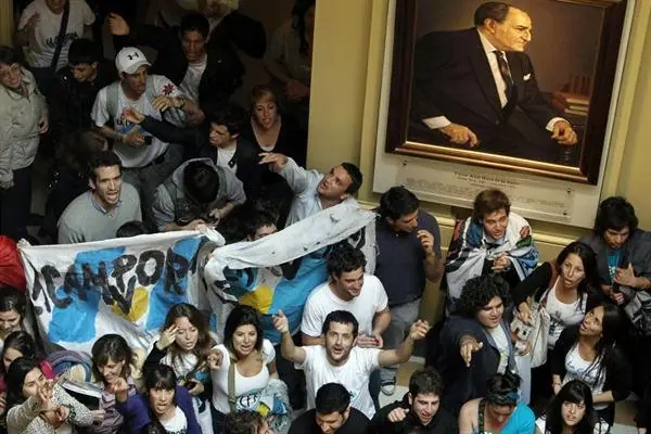 La Campora fundió a la Argentina