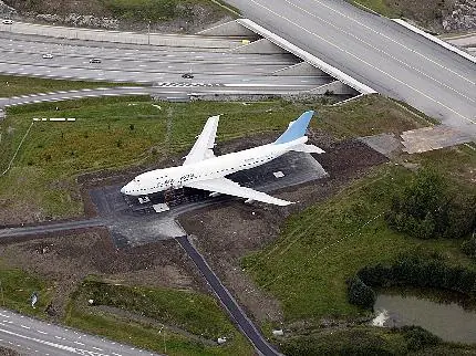 747