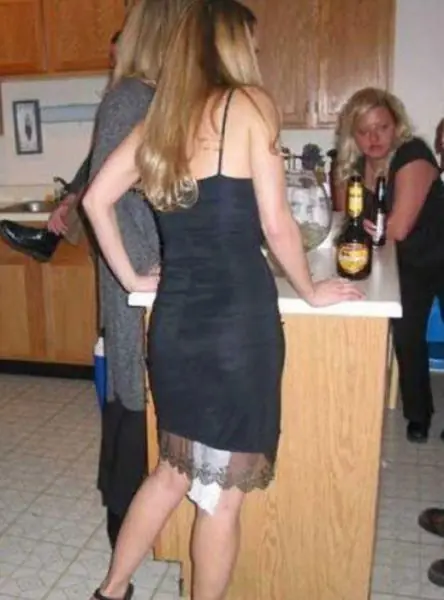 por que dirán que las rubias son tontas.