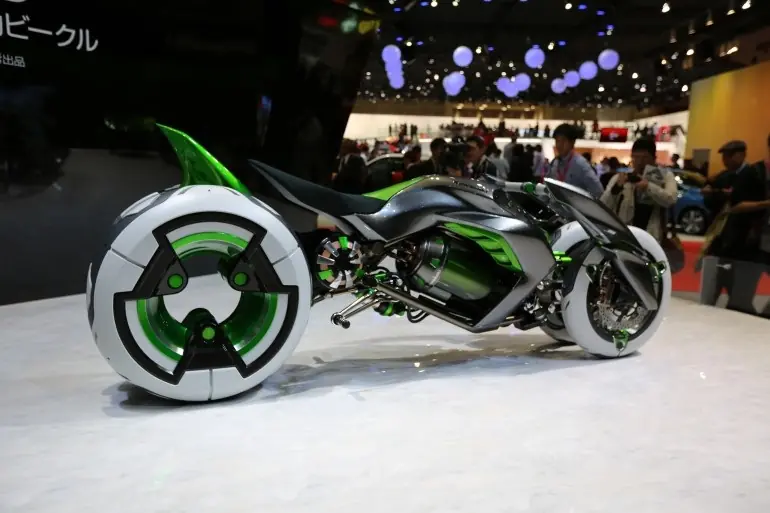 Kawasaki J: Motocicleta que se transforma en triciclo