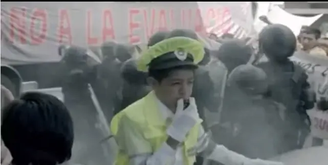 Mexico: ¿Que hay detras de los niños incomodos?