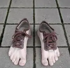 100