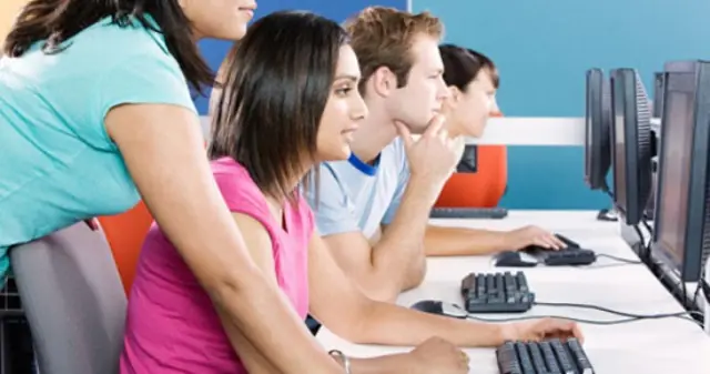 El 15% de los adolescentes se sienten acosados en las redes