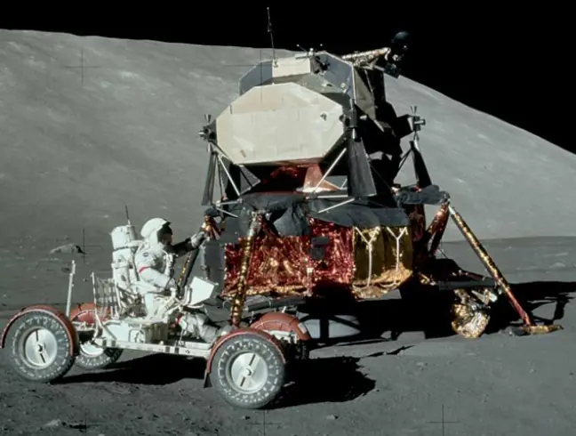 ¿China revela que Estados Unidos no pisó la Luna