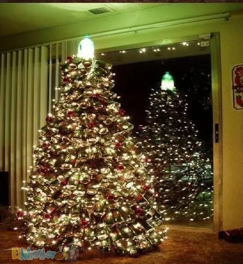 Arbol Chelero! ( arbol de navidad hecho de latas de cerveza)