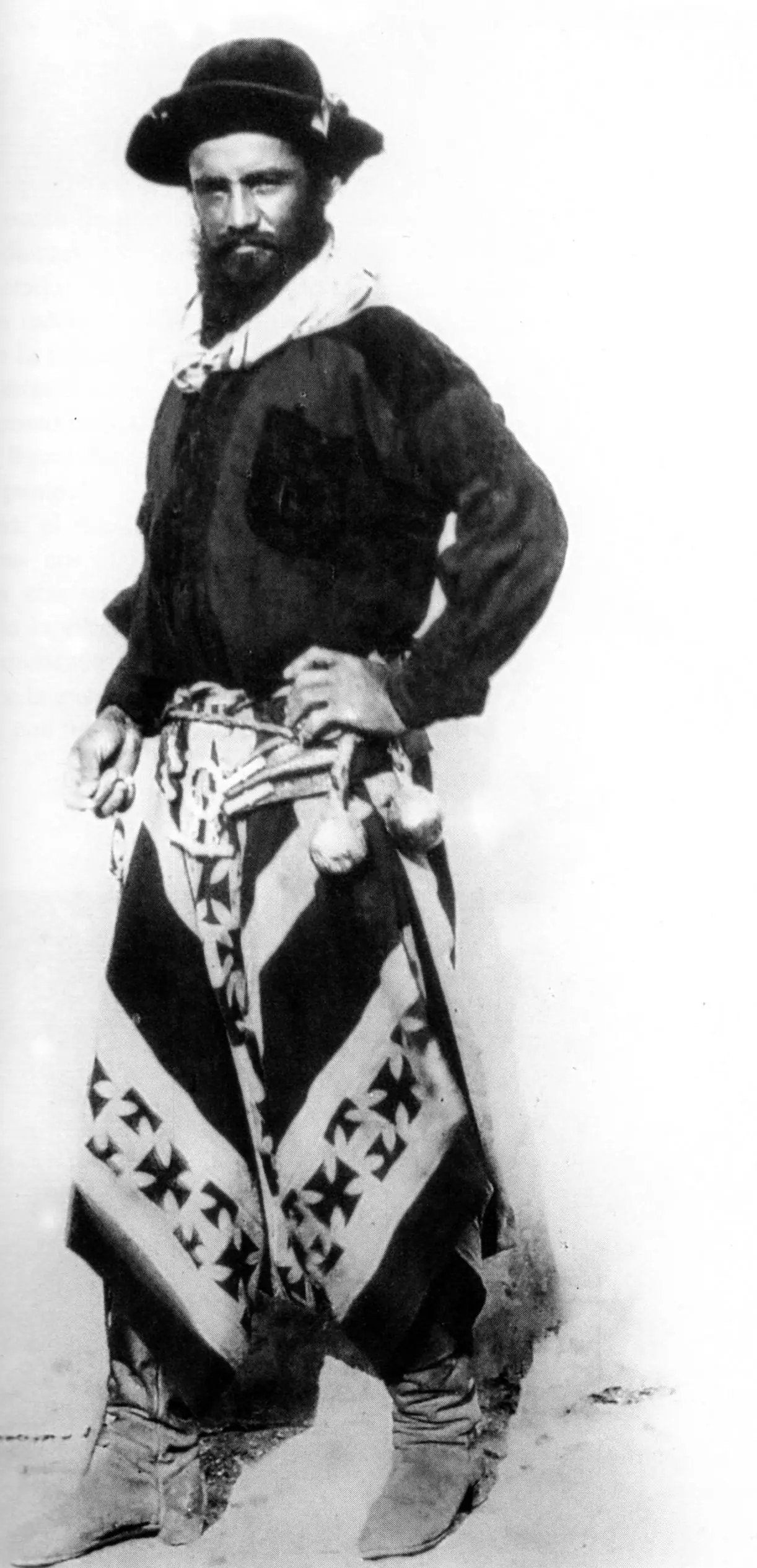 Refranero criollo y fotos de nuestros gauchos.