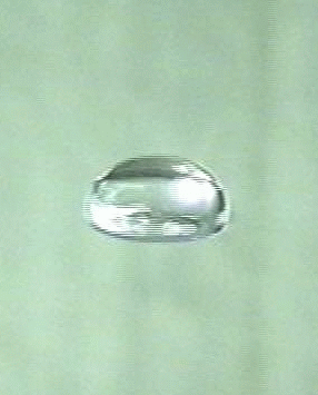 [Nos mienten] Las gotas de lluvia tienen forma de lágrima