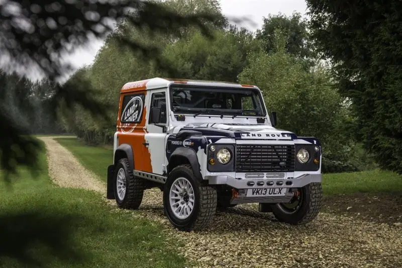 El Defender vuelve al Dakar