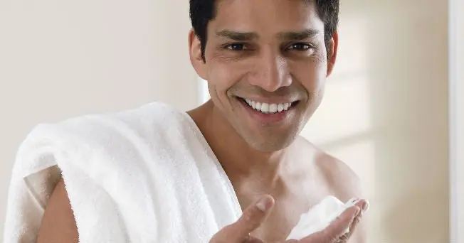 Tips para afeitarse genitales en hombres.
