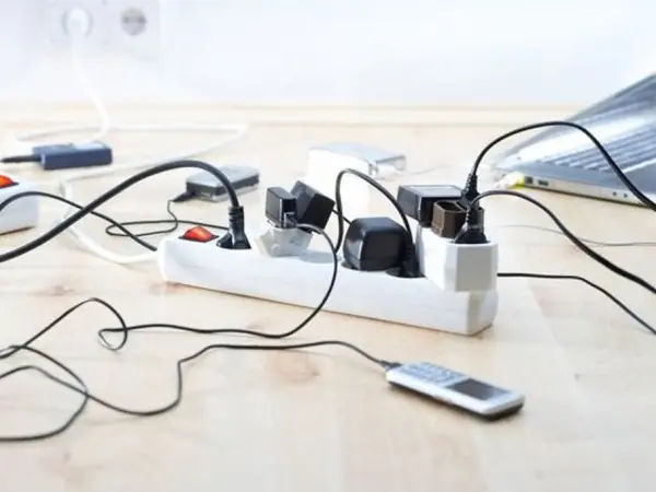 Alguien te roba la electricidad de tu casa.