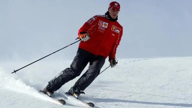 Schumacher casi se muere y se está mejorando