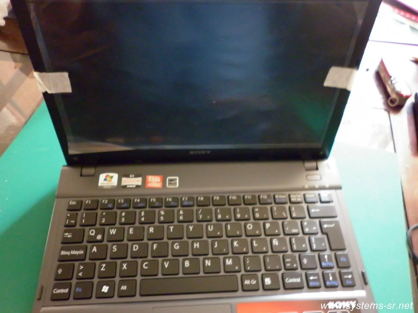 Cambiando el Display de una Netbook Sony VAIO