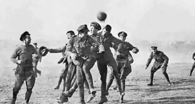 Cuando la guerra se paró porque era Nochebuena