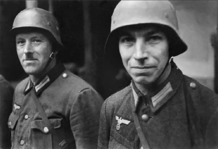 El misterio del fotógrafo de Hitler, Resuelto