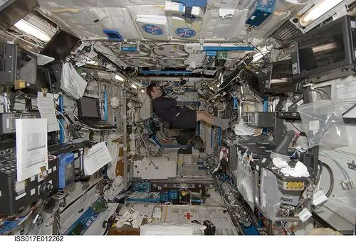 Astronauta en el espacio,Te Responde!