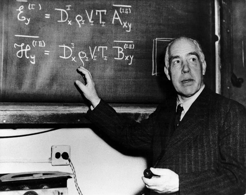 Einstein