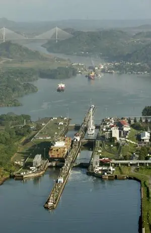 La maravilla de atravesar el Canal de Panamá