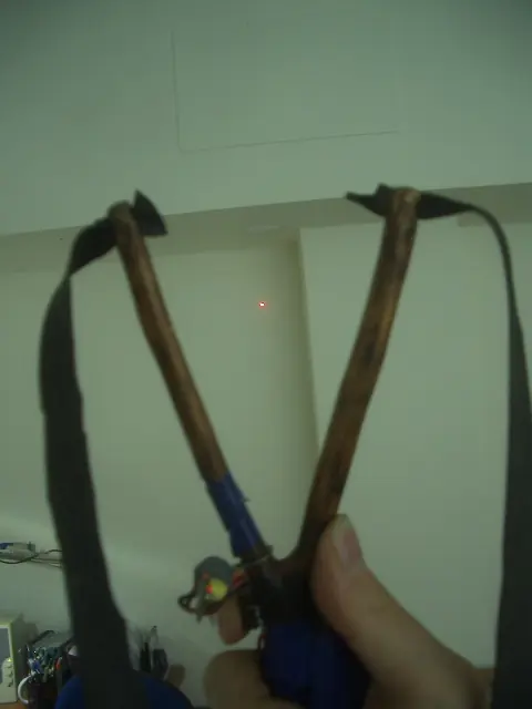 Moderniza tus armasEl tirachinas clásico con mira