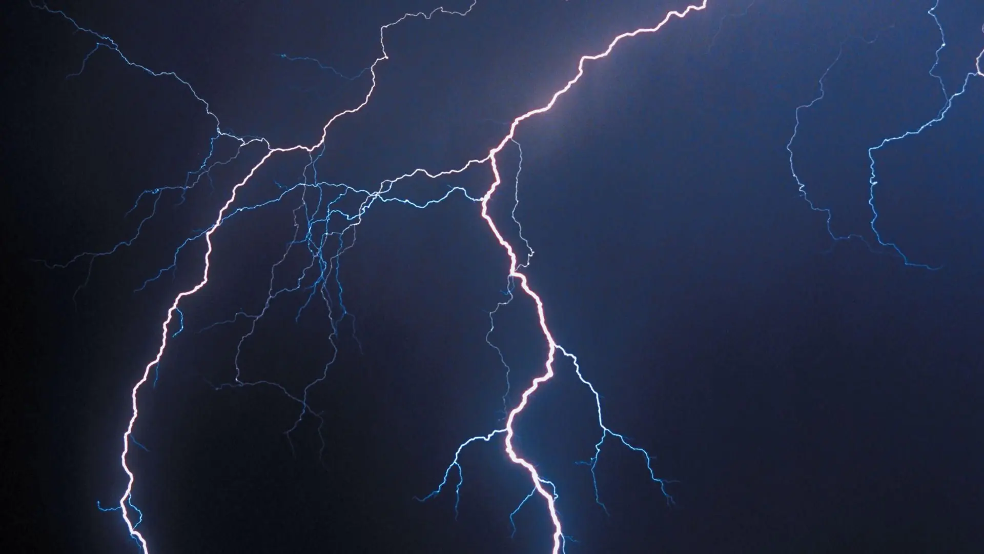 Rayos, Centellas y truenos impresionante :O