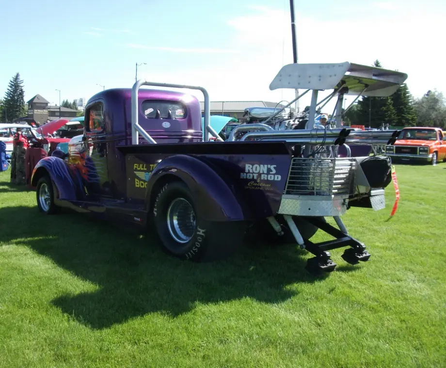 y camionetas
