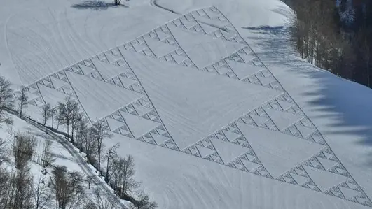 mucho mas cool  arte en nieve