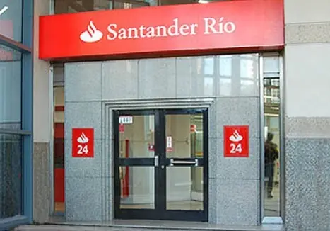 Cajeros automáticos especiales para mujeres por Santander