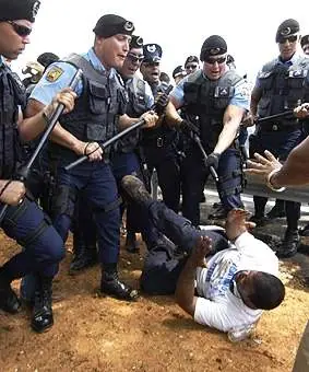 La policia y el abuso
