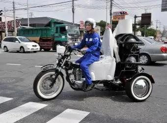 moto que funciona con excremento