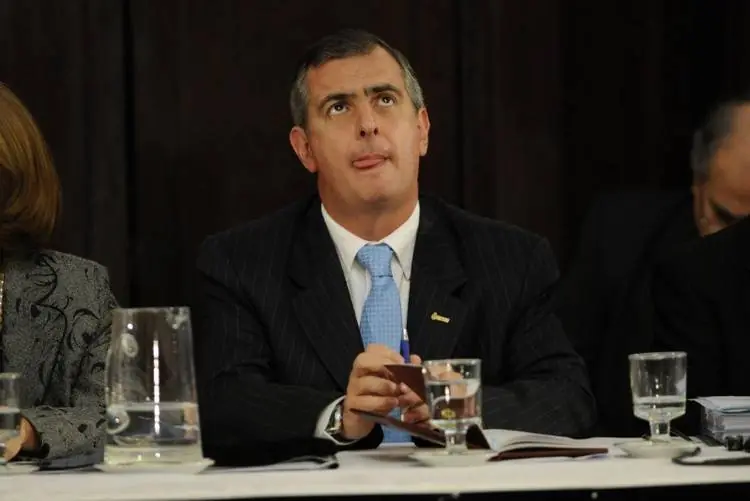 Reposo en la vergüenza...