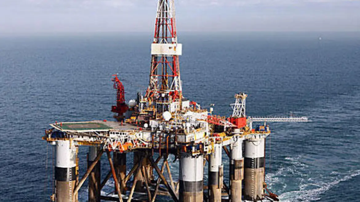 Petrolera inglesa consigue fondos para el petroleo