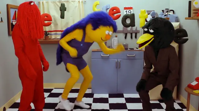 Don't hug me I'm scared (Significado)