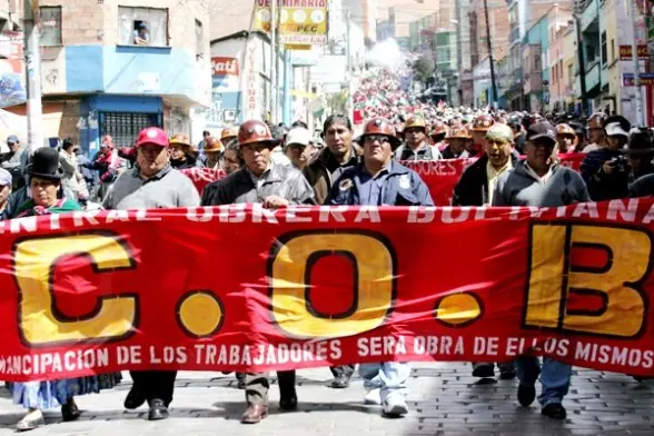 Bolivia: huelga general y crisis política