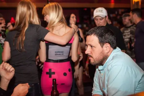 Los pro y los contras de ser “amigos con beneficios”