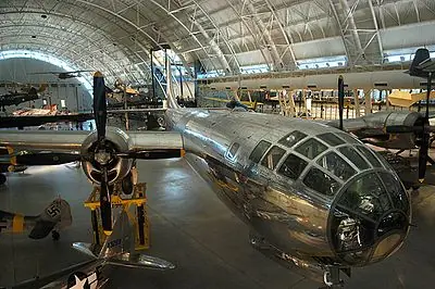 La Bomba Atomica (Hiroshima y Nagasaki)